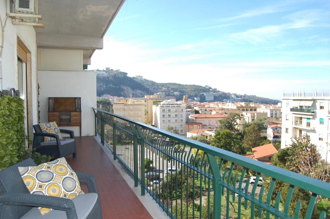 La Reginella Apartment Sorrento Eksteriør bilde